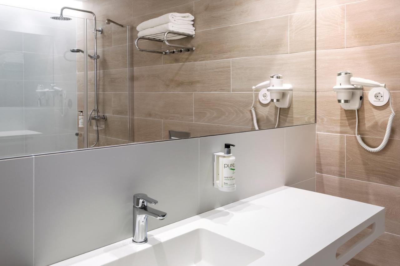 B&B Hotel Lleida Bagian luar foto