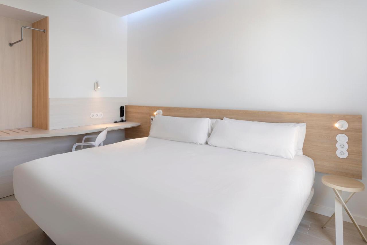 B&B Hotel Lleida Bagian luar foto