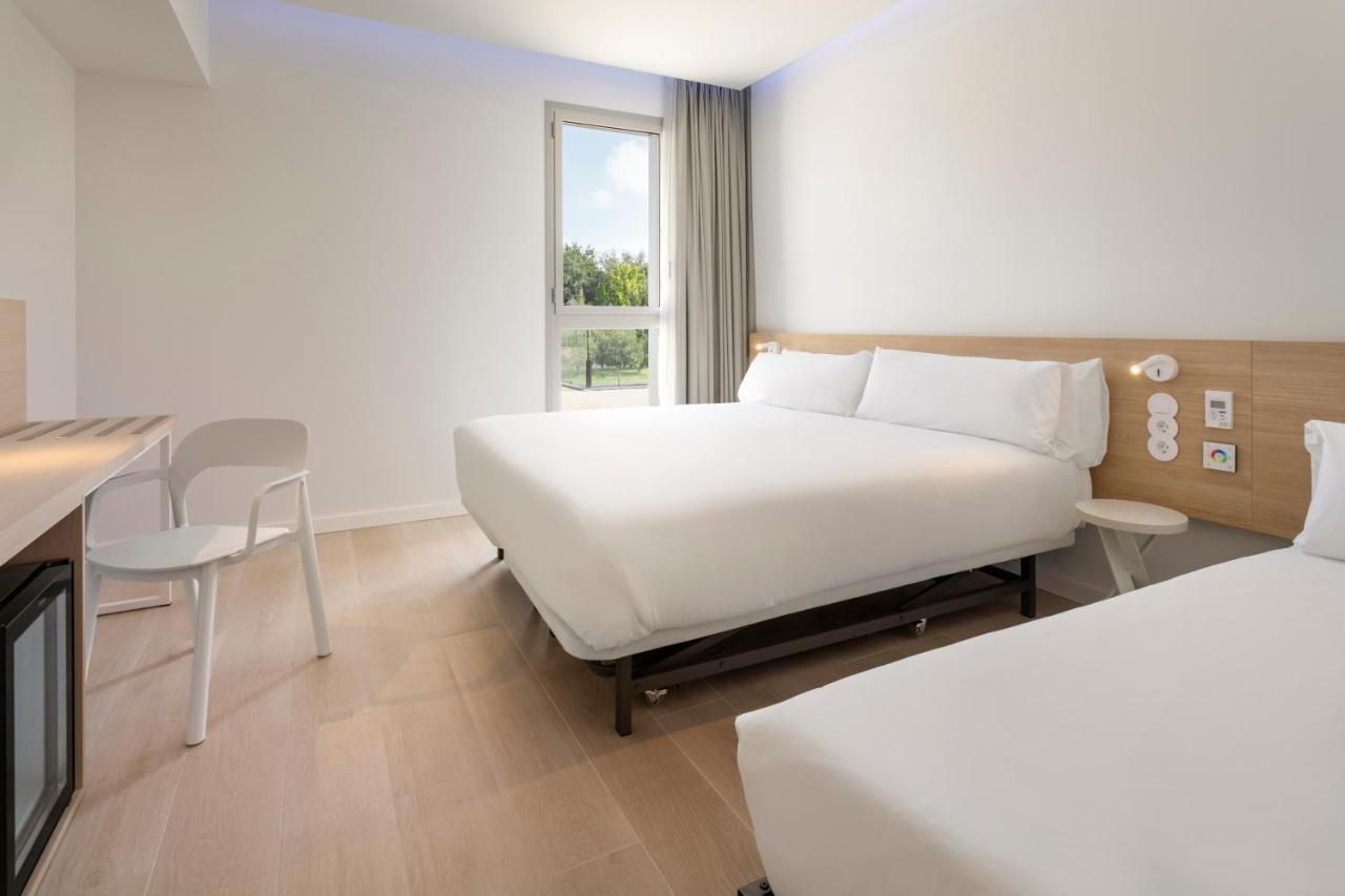 B&B Hotel Lleida Bagian luar foto