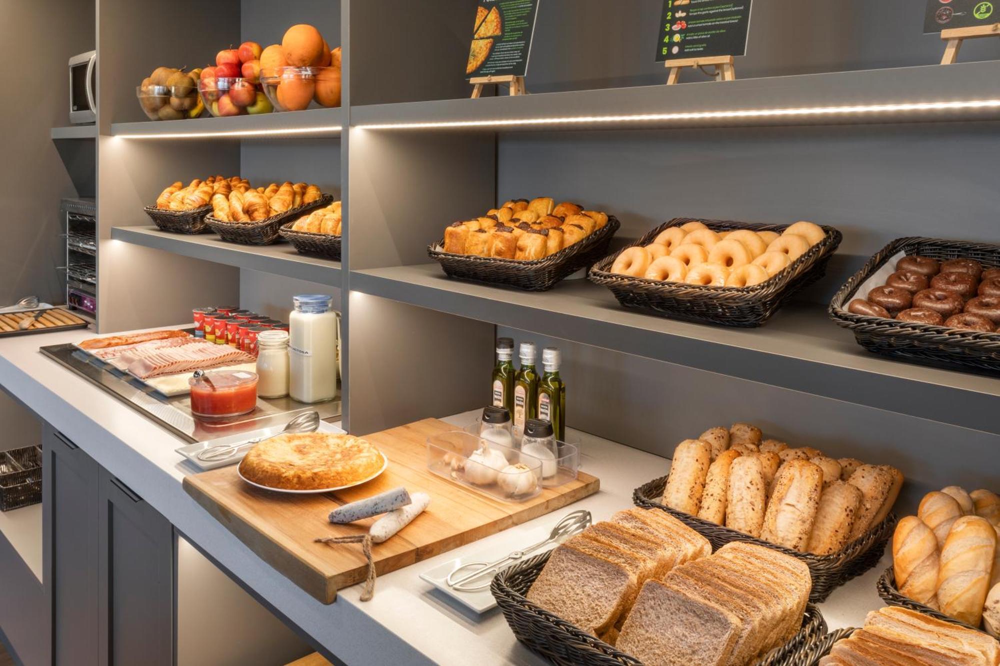 B&B Hotel Lleida Bagian luar foto